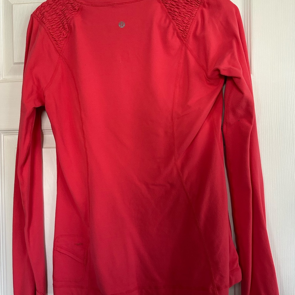 Lululemon top - Picture 2 of 6